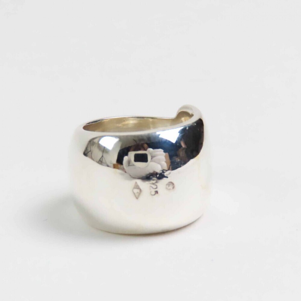 CHANEL Vintage Silver Ring - Picture 4 of 8